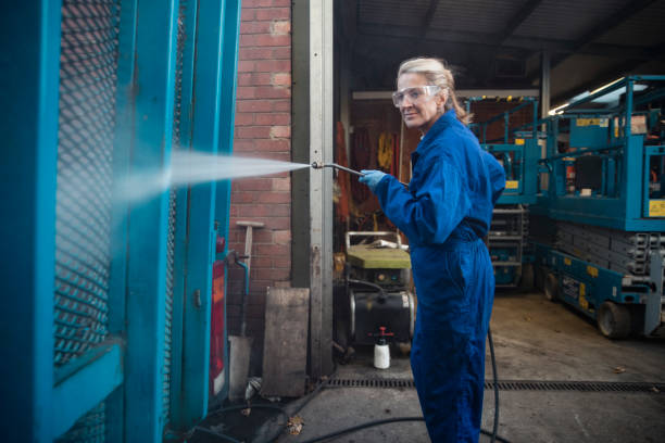 Why Choose Our Certified Pressure Washing Experts for Your Project Needs in Liberty, MO?