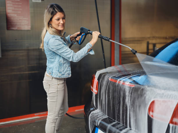 Why Choose Our Certified Pressure Washing Experts for Your Project Needs in Liberty, MO?